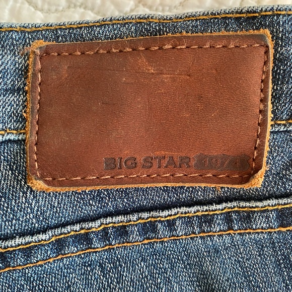 Big Star jeans. Like new, gently worn. No stains, rips or tears. - Picture 4 of 6